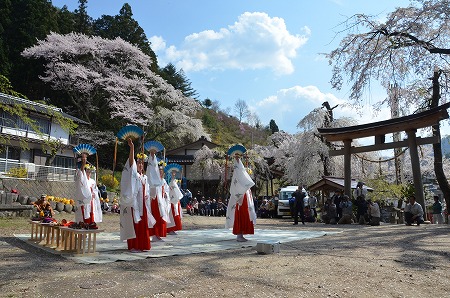 下清内路諏訪神社春季例祭