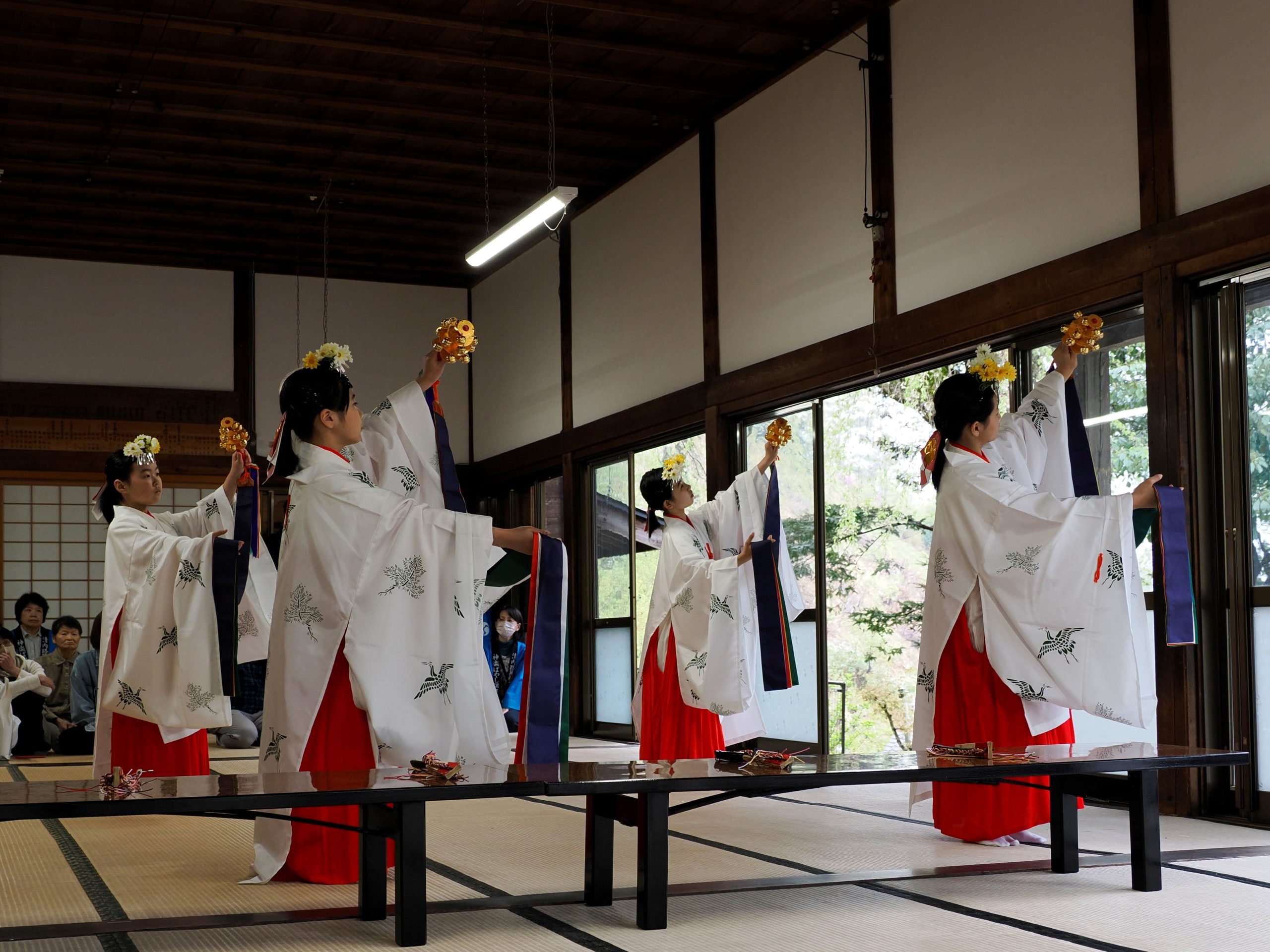 下清内路諏訪神社の春祭りが開催されました